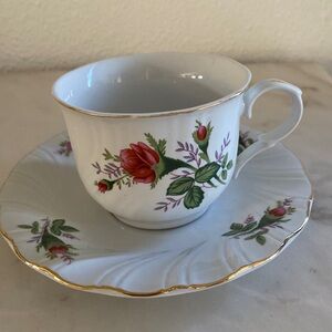 LYNN’S FINE CHINA Tea Cup and Saucer Floral Gold Accents Textured Scalloped